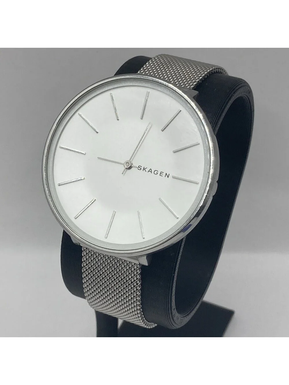 Skagen Karolina SKW2687 Women's Silver Mesh Quartz Analog Watch Minimalist 38mm
